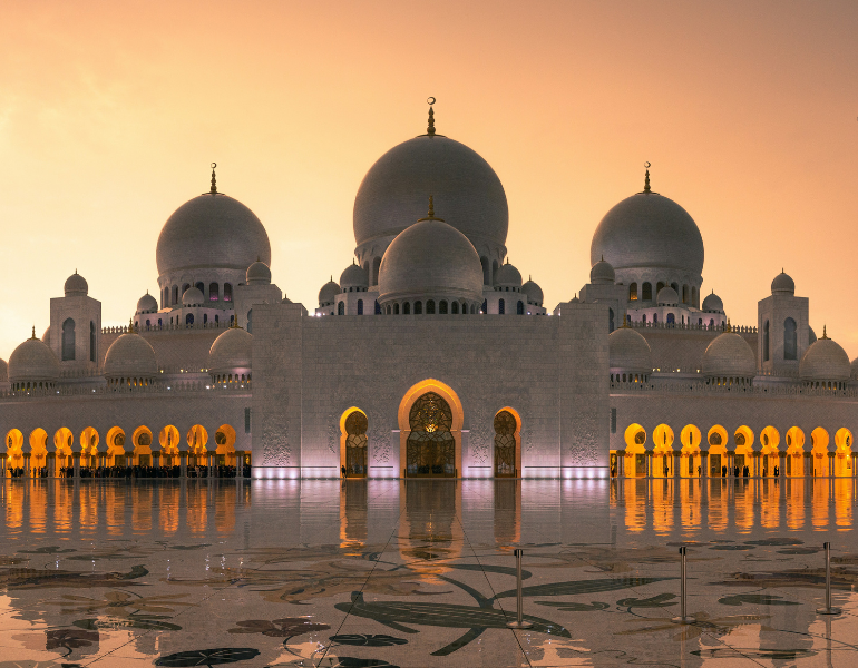 Sheikh Zayed Grand Mosque in Abu Dhabi, United Arab Emirates